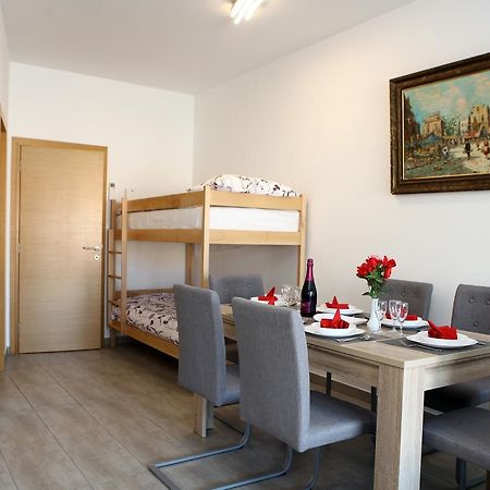 Charming San Simon Beach Apartment Jn Izola Ngoại thất bức ảnh