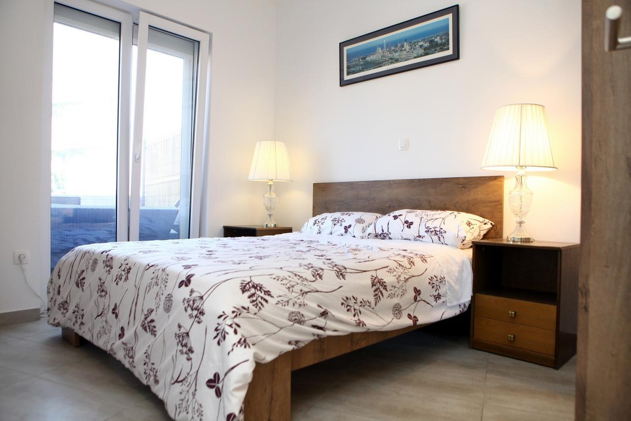 Charming San Simon Beach Apartment Jn Izola Ngoại thất bức ảnh