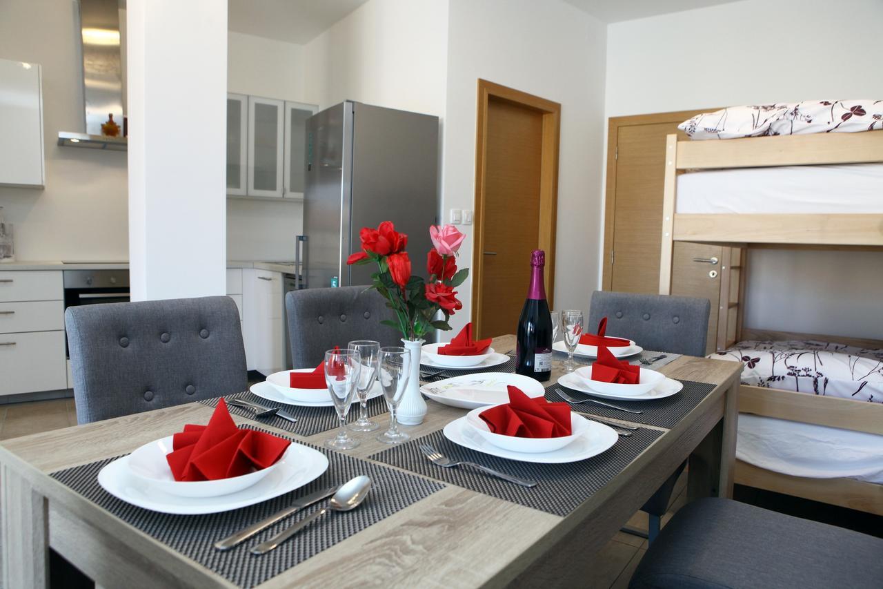Charming San Simon Beach Apartment Jn Izola Ngoại thất bức ảnh