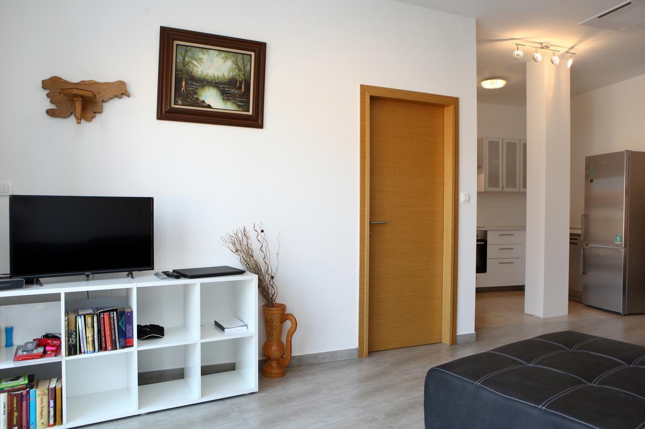 Charming San Simon Beach Apartment Jn Izola Ngoại thất bức ảnh