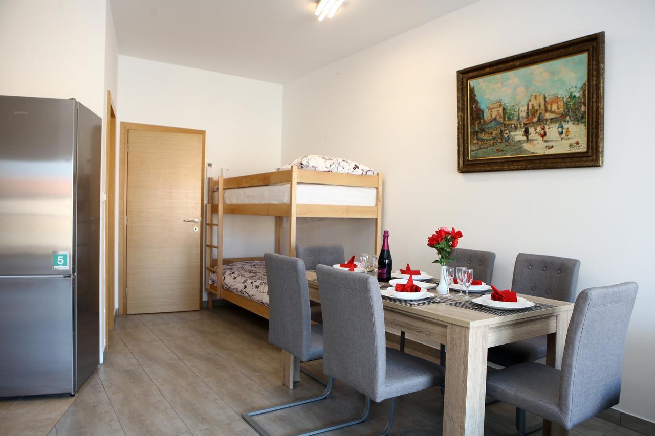 Charming San Simon Beach Apartment Jn Izola Ngoại thất bức ảnh
